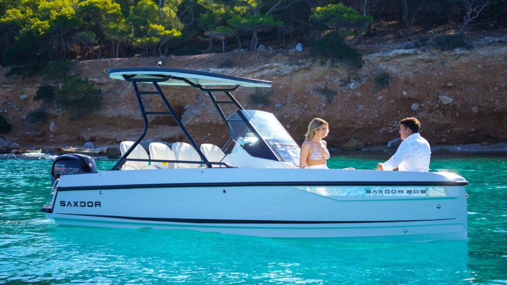 GRP yacht for sale, at anchor