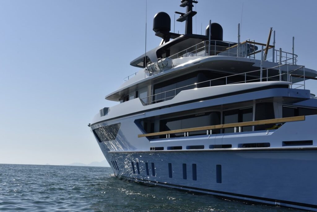 10 guest Italian steel yacht for sale, interior and living space