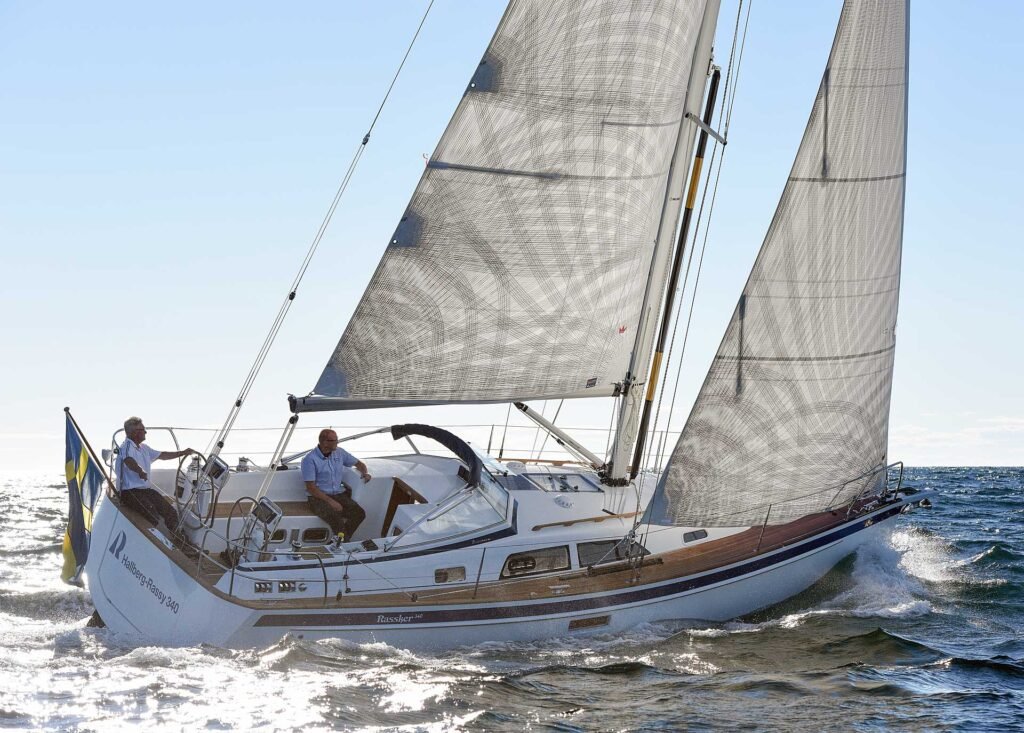 10 metre 2 cabin Swedish built yacht for sale, interior cabin detail