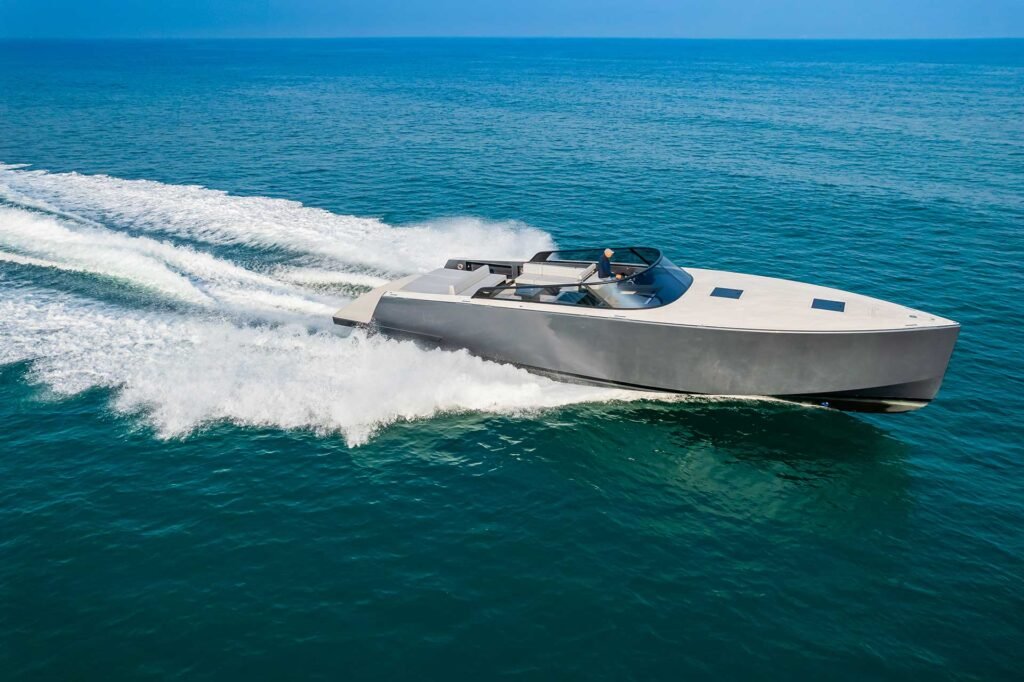 Van Dutch 56 yacht