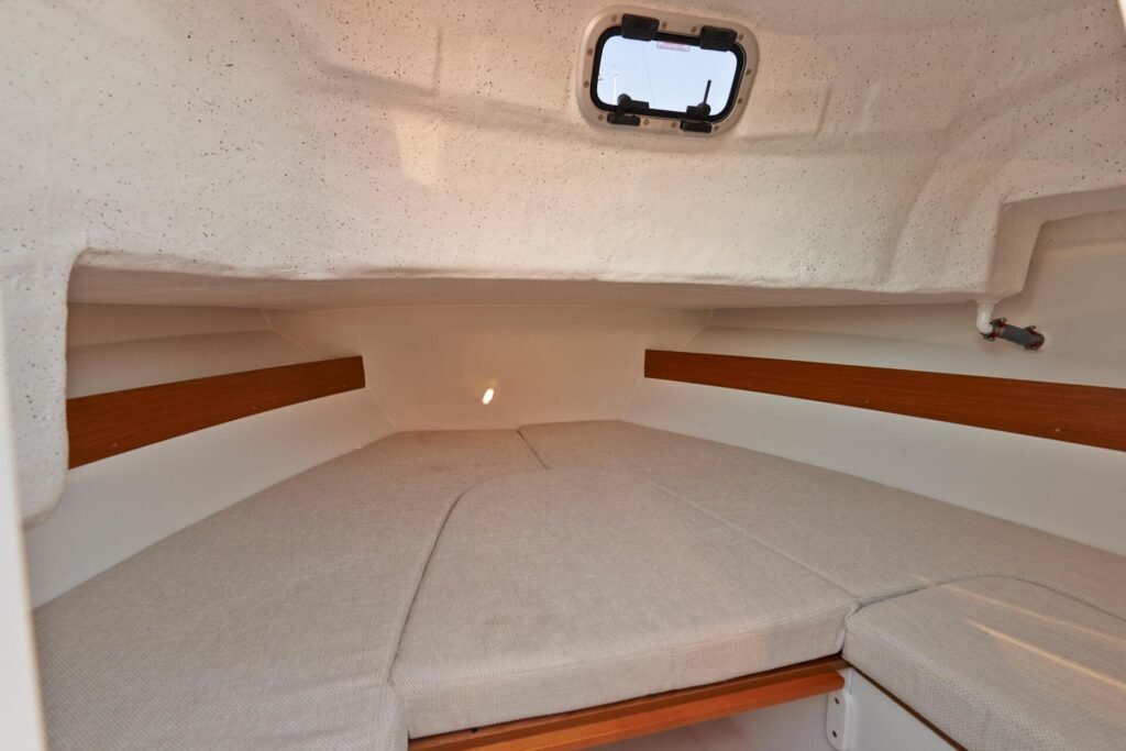 16 guest planning walkaround yacht, onboard social spaces
