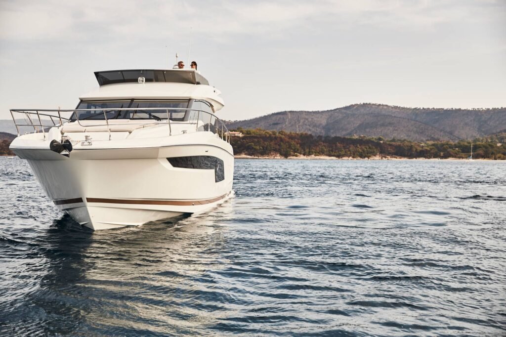 16 metre France Inboard yacht for sale, exterior on the water