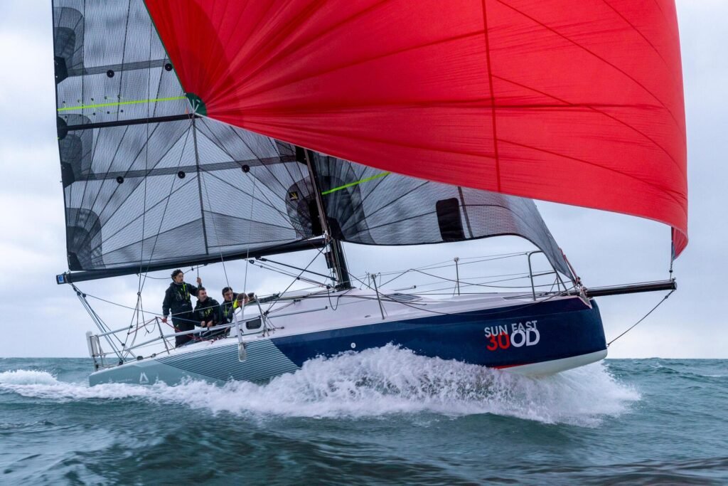 2 cabin saildrive yacht from France, engine and interior
