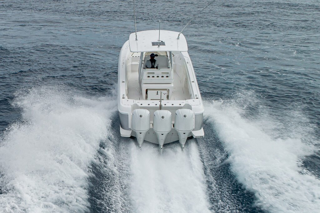Intrepid 375 Nomad FE yacht