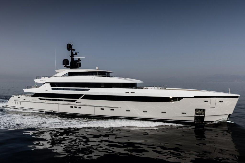 Sanlorenzo 64Steel yacht