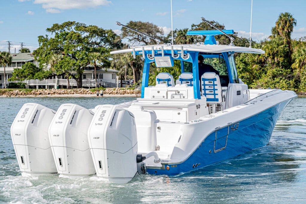 HCB 42 FT Lujo yacht