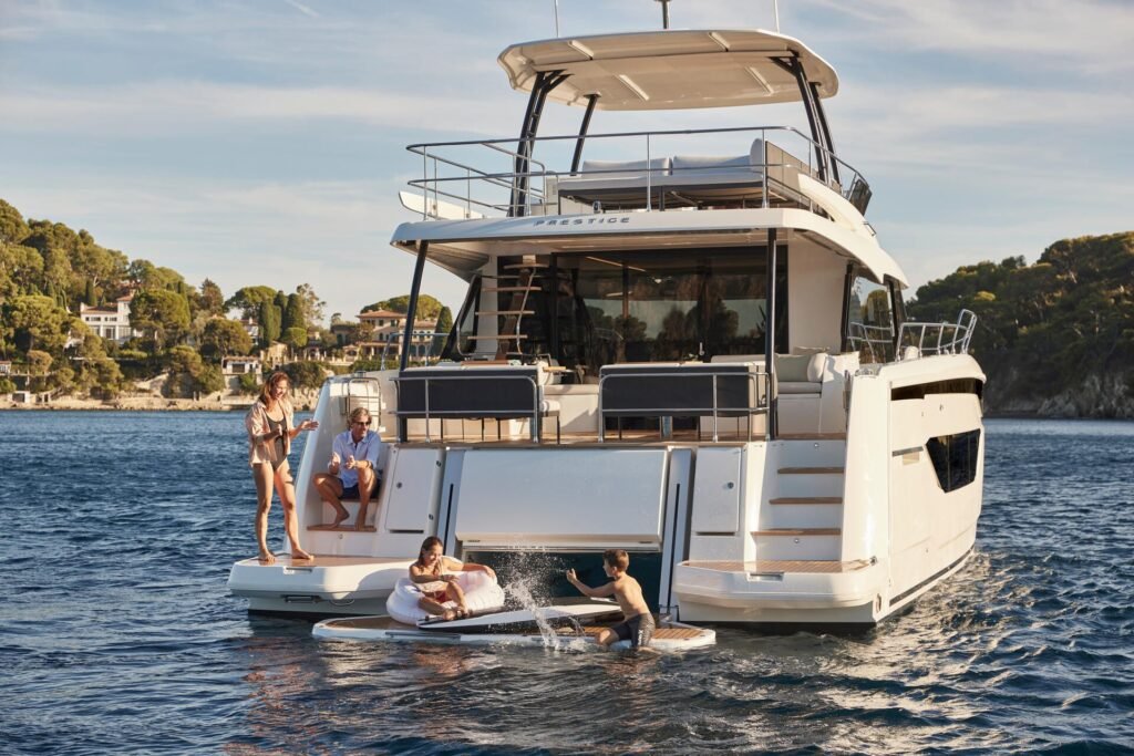 16 metre France Luxury yacht interior and living space