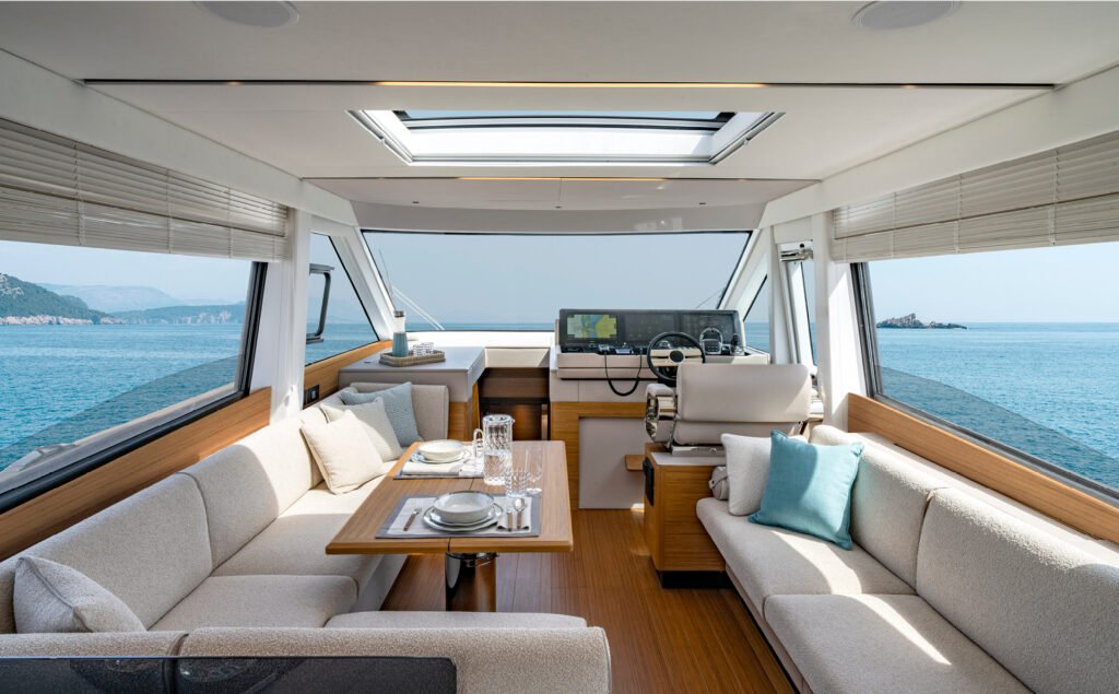 Solaris Power 60 Coupé yacht