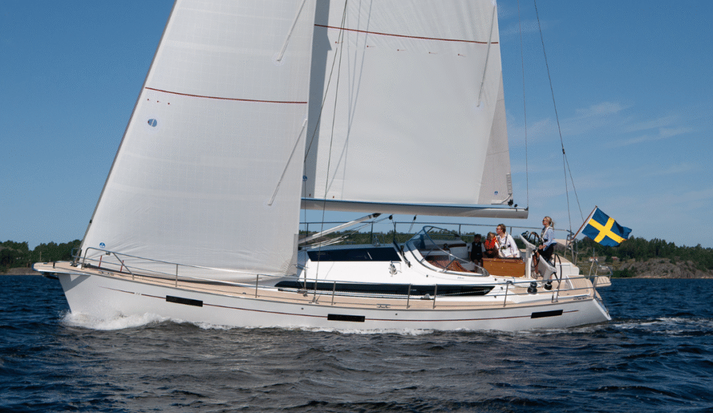 16 guest luxury yacht for sale around 300,000 euros, exterior view