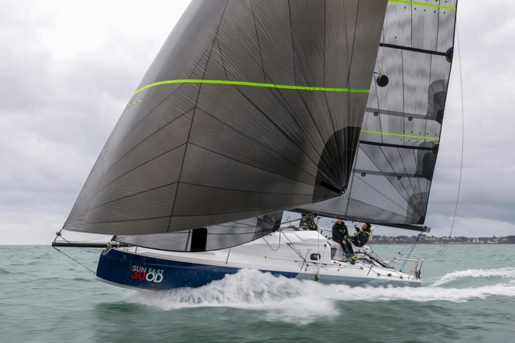 11m sailing yacht interior and living space