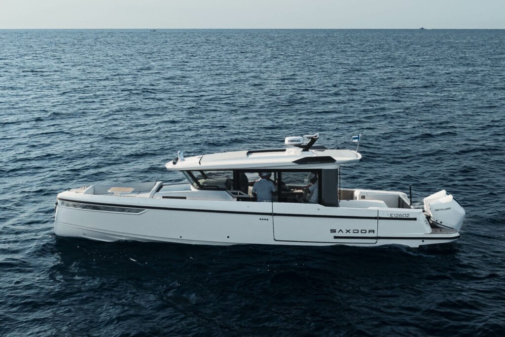 2 cabin outboard-powered Finnish yacht on open water