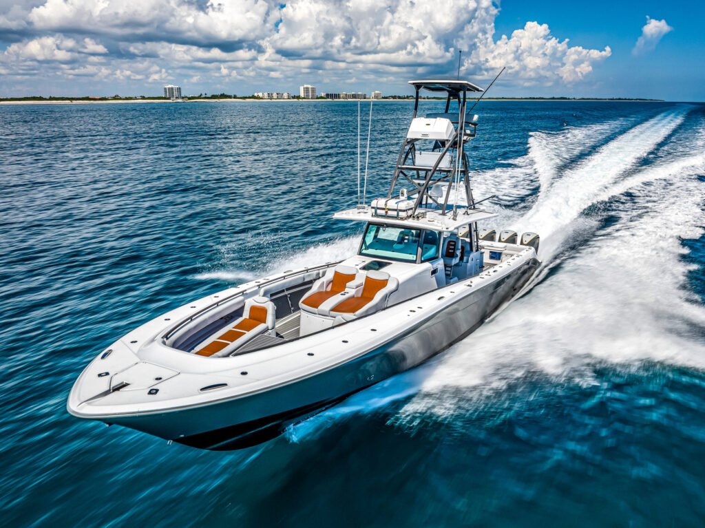 HCB 53 FT Suenos RXV yacht