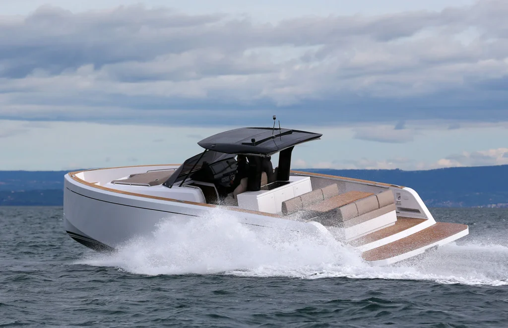 12 metre yacht for sale, interior and living space