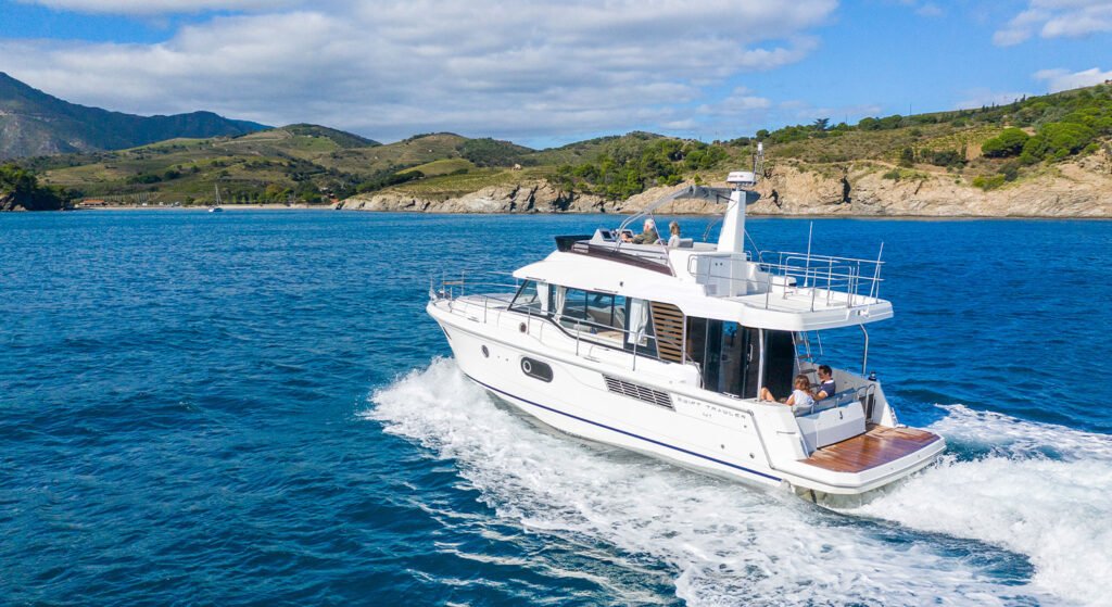 Beneteau Swift trawler 41 Fly yacht