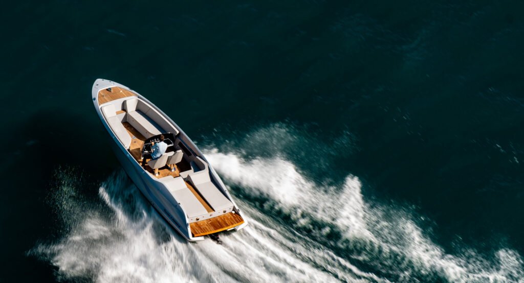Frauscher Frauscher x Porsche 850 Fantom yacht
