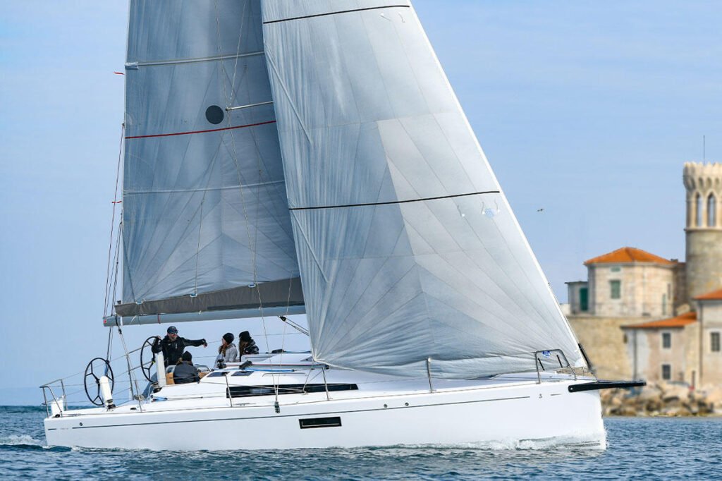11 metre 3 cabin luxury yacht interior and living space