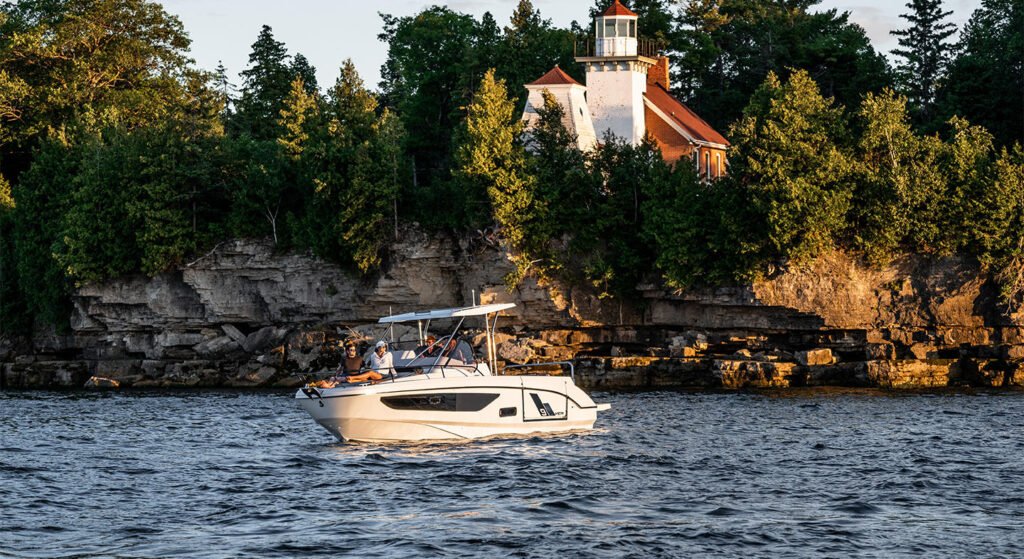 1 cabin 10 guest walkaround for sale, helm and foredeck