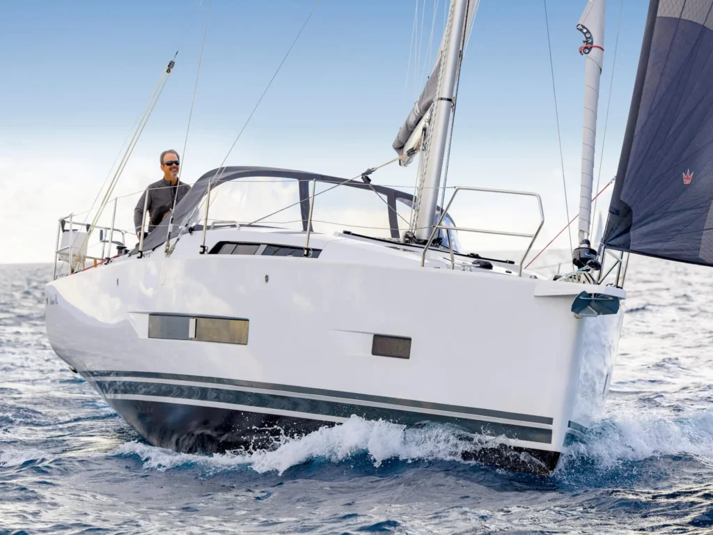 11 metre 2 cabin German yacht interior and living space