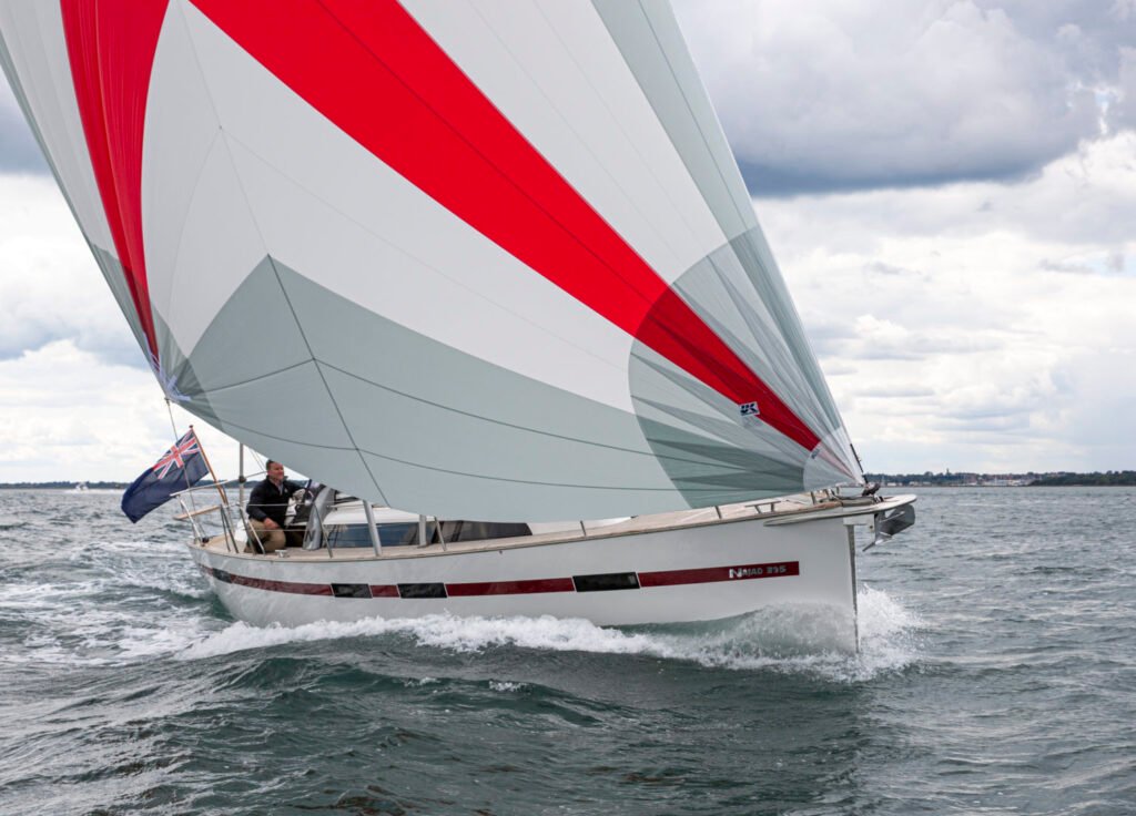 12 metre 2 cabin Swedish built yacht for sale, at anchor