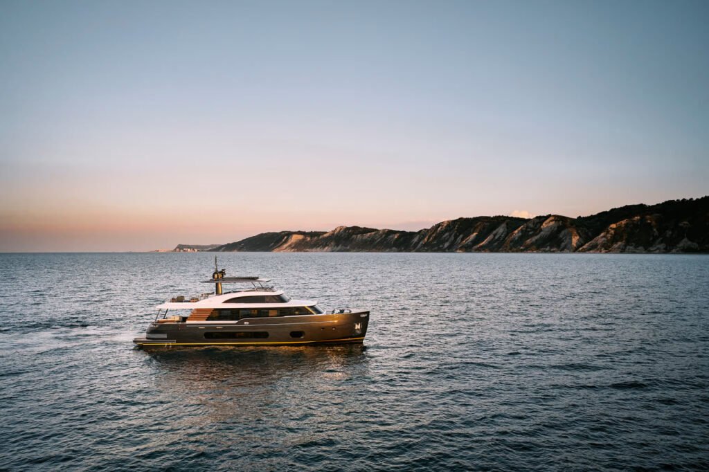 Azimut Magellano 25M for sale