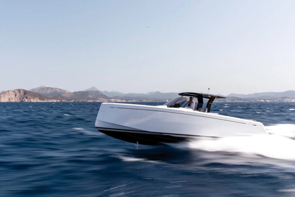 Pardo 38 yacht
