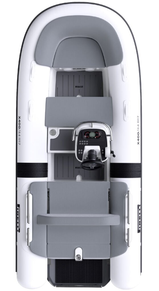 13 metre Italian RIB for sale, cruising at speed