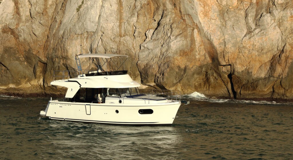 Beneteau Swift Trawler 35 yacht