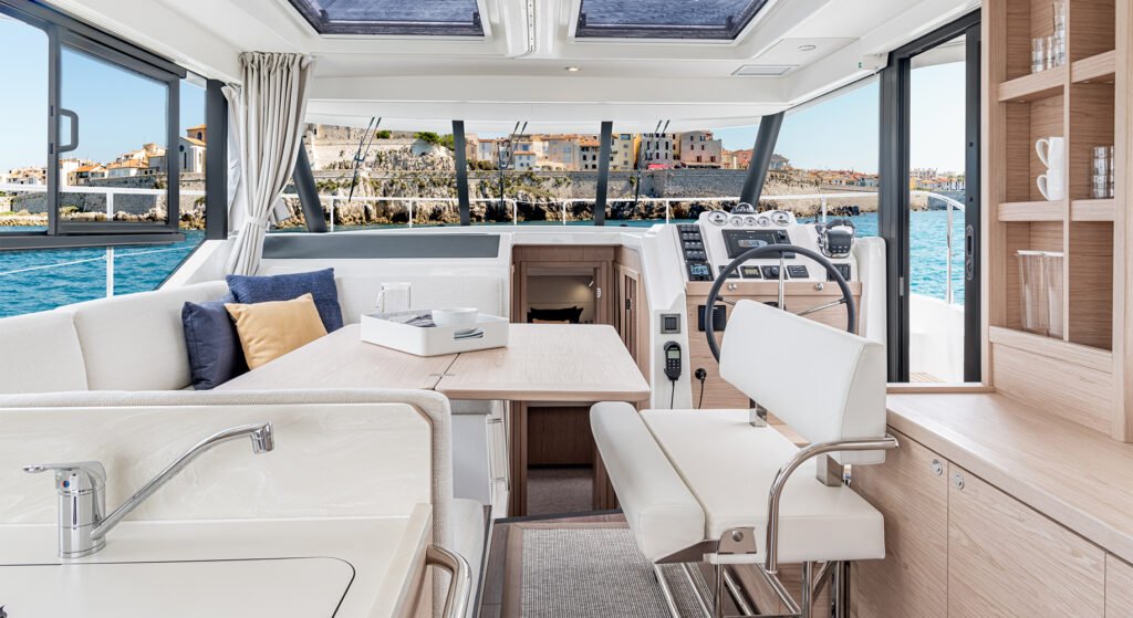 Beneteau Swift Trawler 41 Sedan yacht