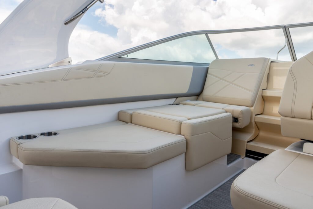 1 cabin luxury yacht for sale around 100,000 euros, interior