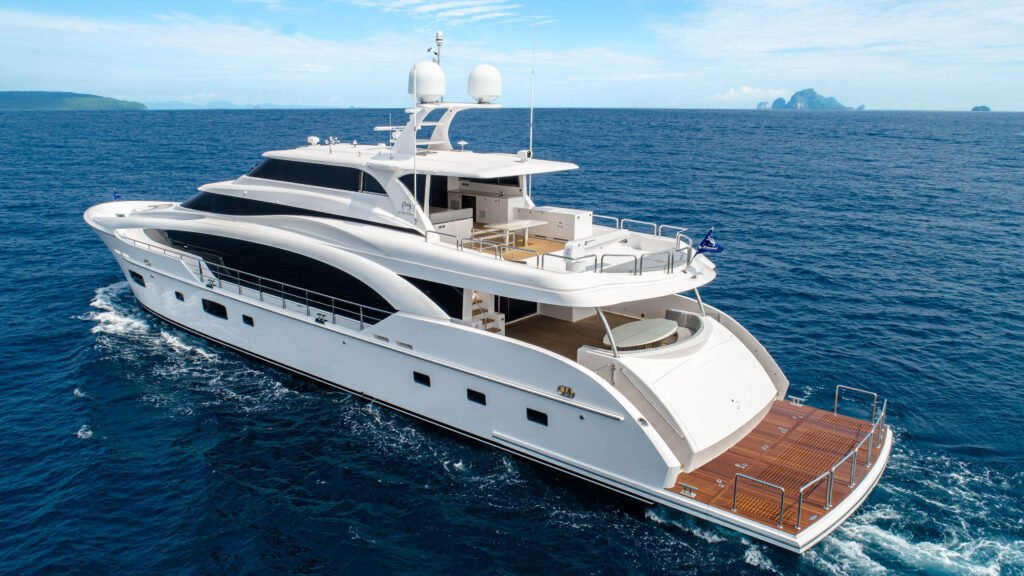 34 metre Taiwanese built yacht interior and living space