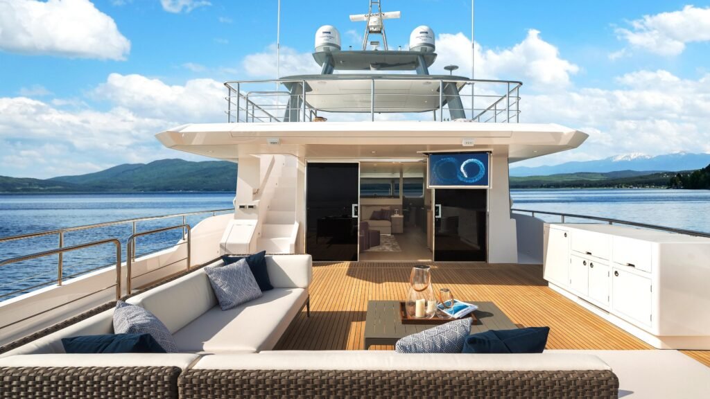 Horizon Yachts FD110 yacht
