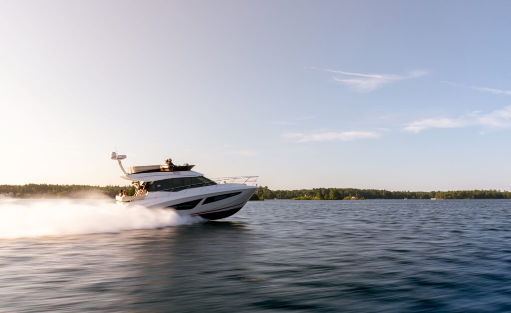 14 metre 2 cabin yacht around 400,000 euros, at anchor