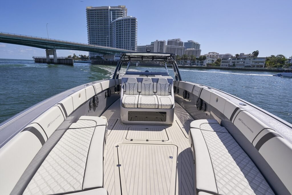 Midnight Express 43′ Open for sale