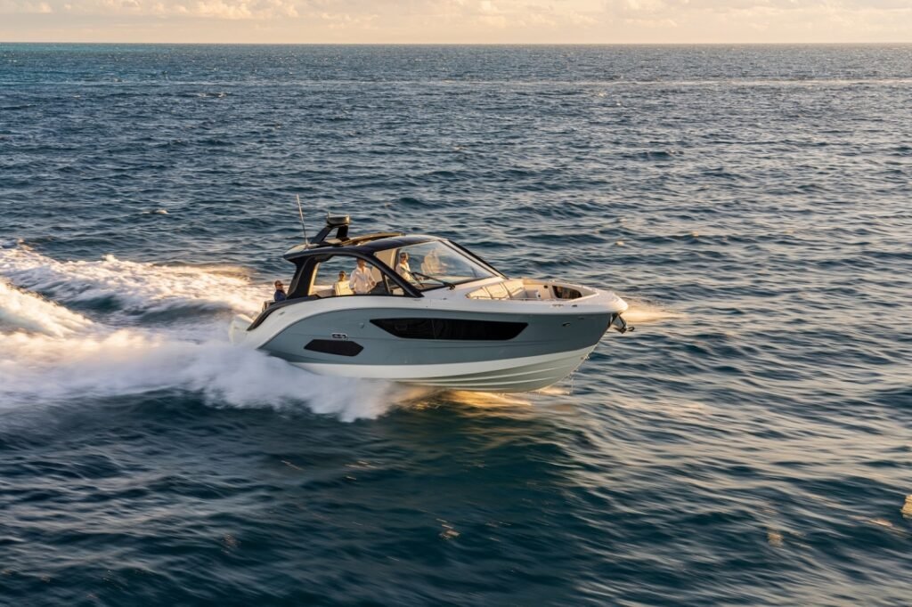 luxury 2 cabin yacht around 400000 euros yacht for sale, interior and living space