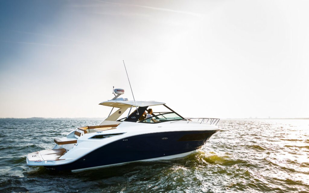 10 metre 2 cabin American built yacht for sale, interior space