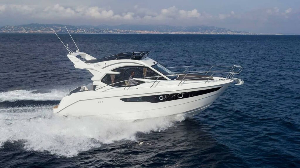 Galeon 300 Fly for sale