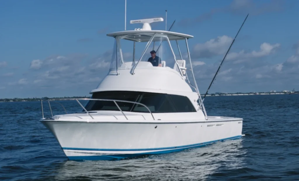 11 metre 2 cabin flybridge yacht for sale, exterior on the water