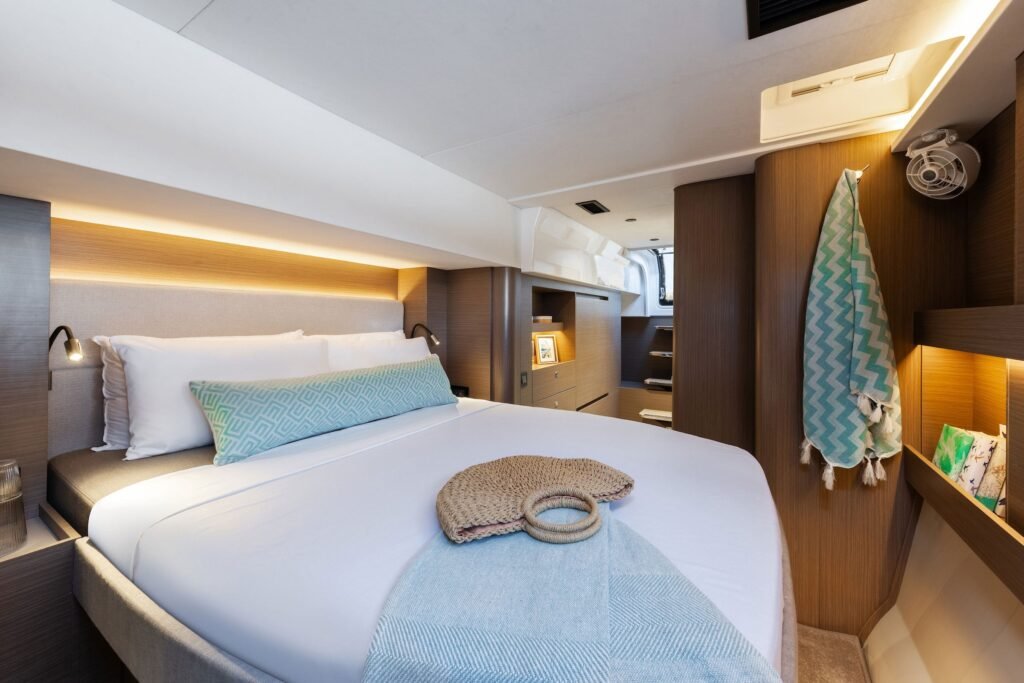 16m sailing yacht for sale, exterior on the water