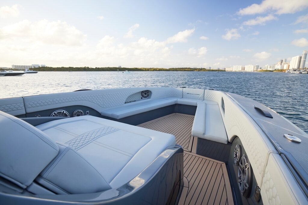 18 metre 8 guest American yacht for sale, salon interior