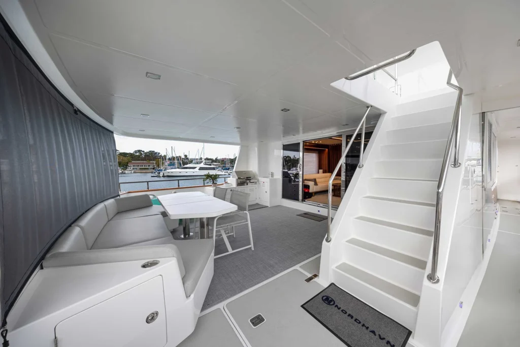 22 metre trawler yacht around 3 million euros interior and living space