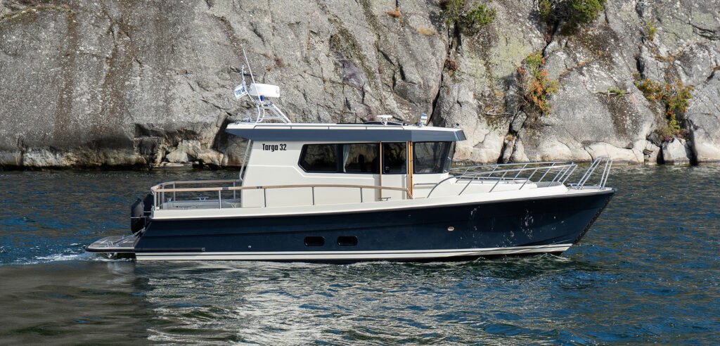 10 metre Finnish planning yacht cockpit and helm layout