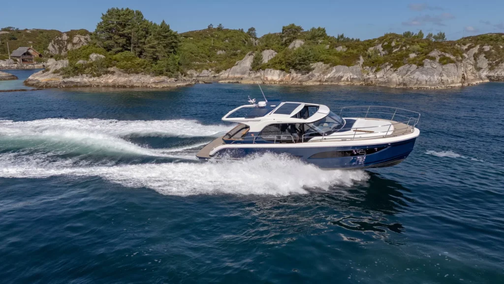 14 metre luxury yacht for sale around 600,000 euros