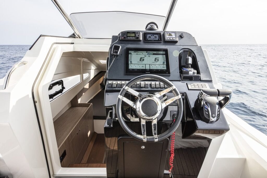 12 metre Italian planning hull yacht for sale, interior and living space
