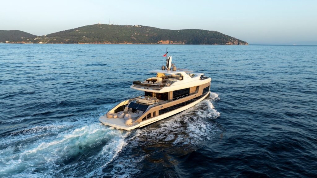 28 metre Turkish built yacht for sale, interior and living space