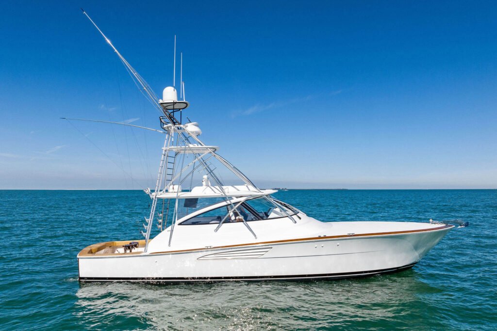 USA-built 16 metre 3 cabin yacht for sale, underway