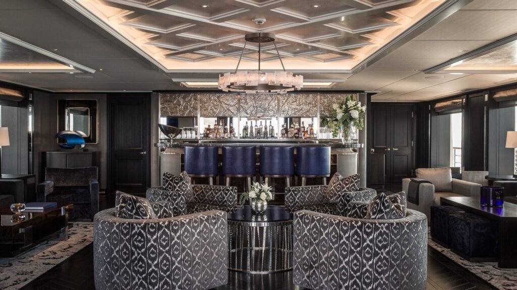 Aquila london bar lounge