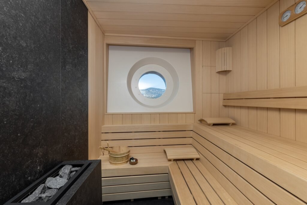 Blue II Yacht for charter 4