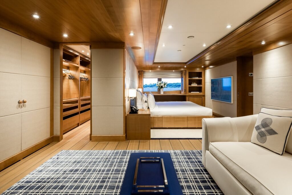 Clelia III Yacht for charter 8