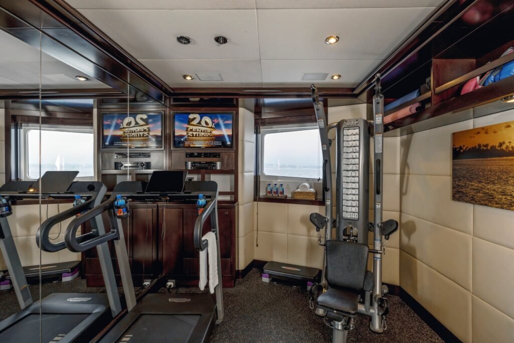 Dream Yacht for charter 6