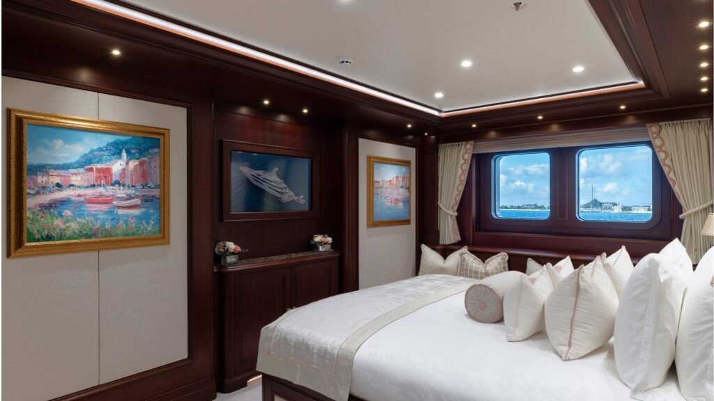Gigia lower deck double cabin